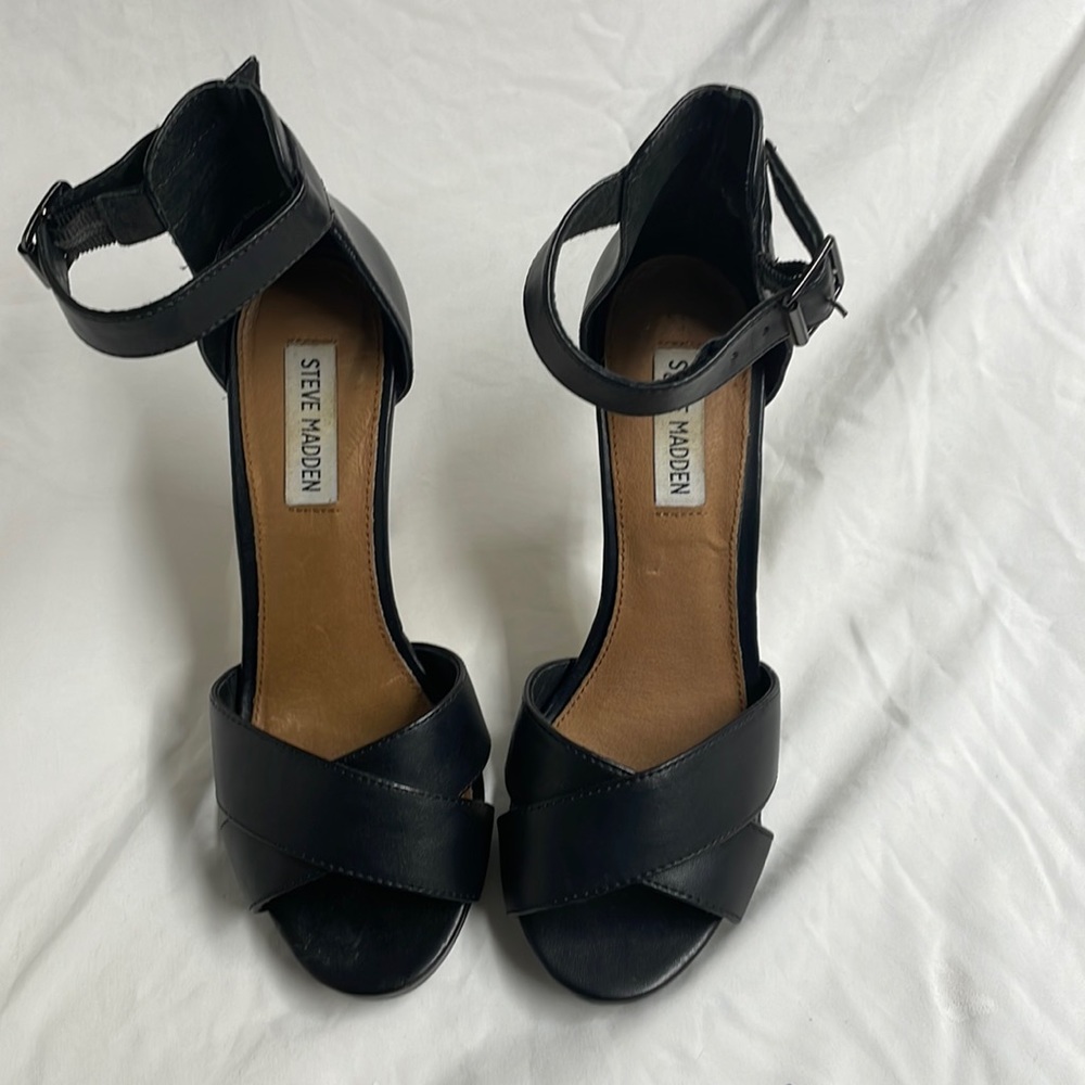 Steve Madden Mickey Heels Size 7.5
